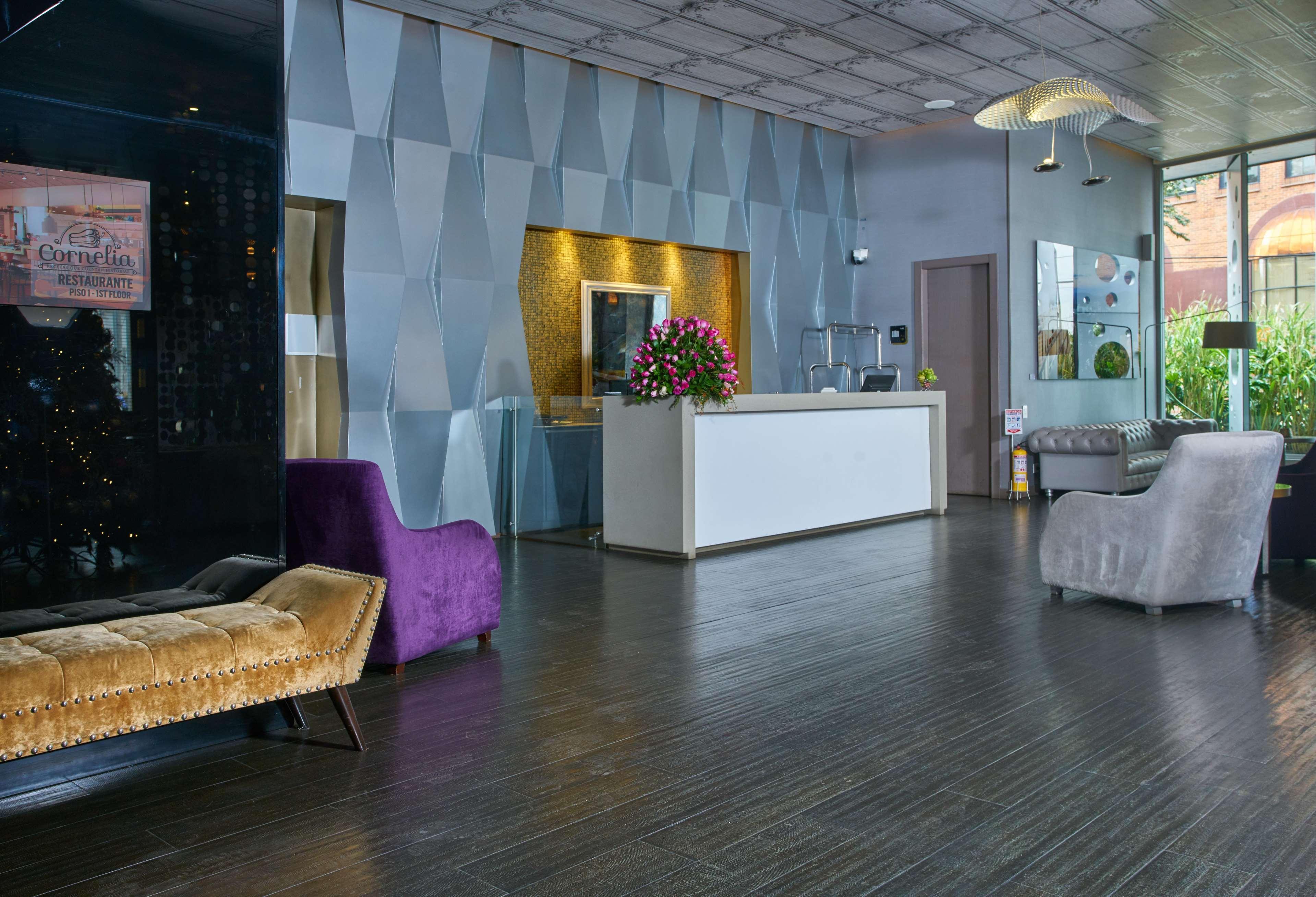 Hotel 100 Luxury Suites By Preferred Bogota Bagian luar foto Lobby