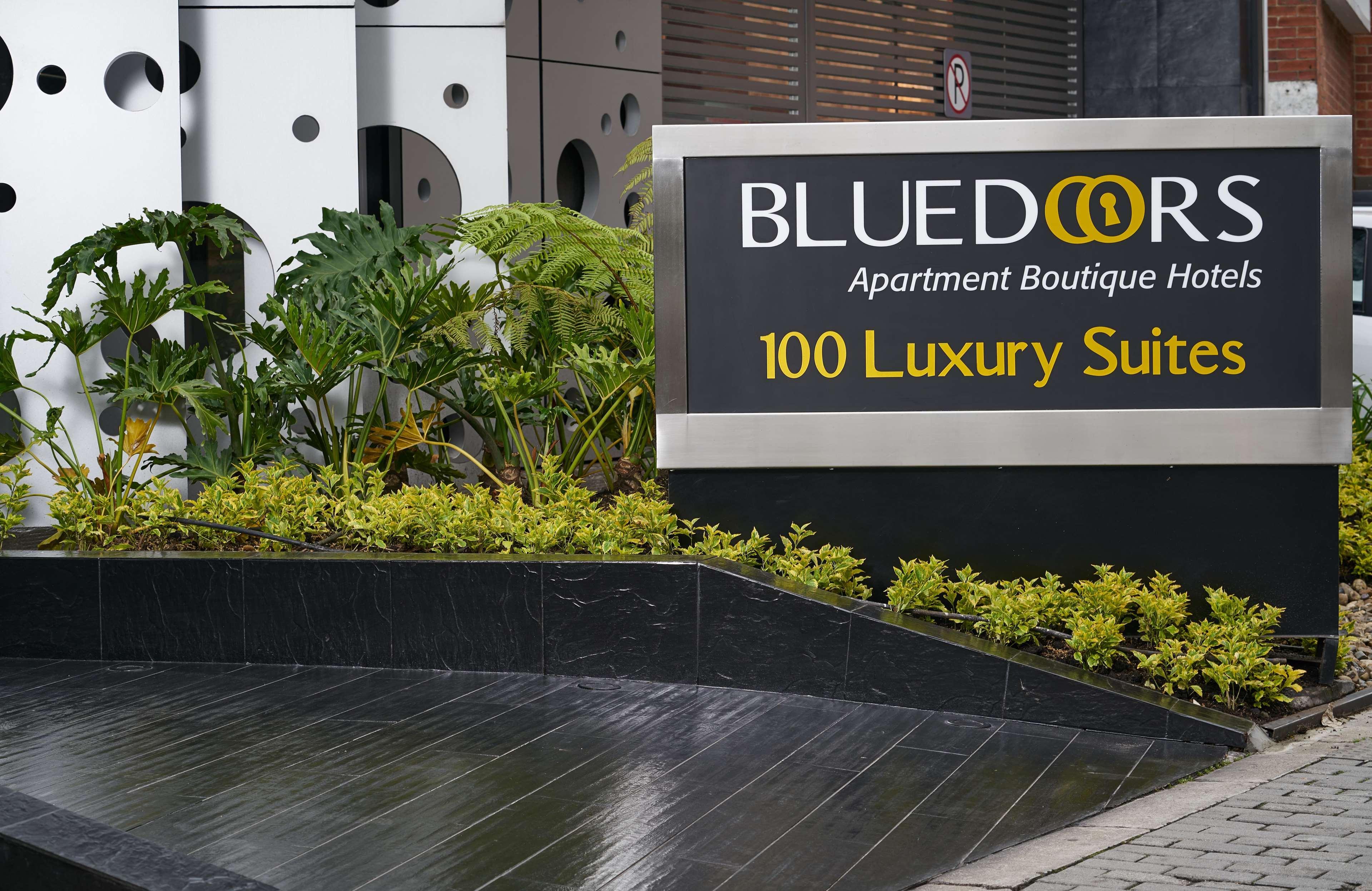 Hotel 100 Luxury Suites By Preferred Bogota Bagian luar foto Bluedors