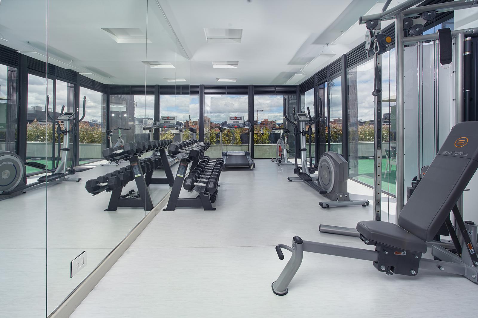 Hotel 100 Luxury Suites By Preferred Bogota Bagian luar foto The gym at the London Business School