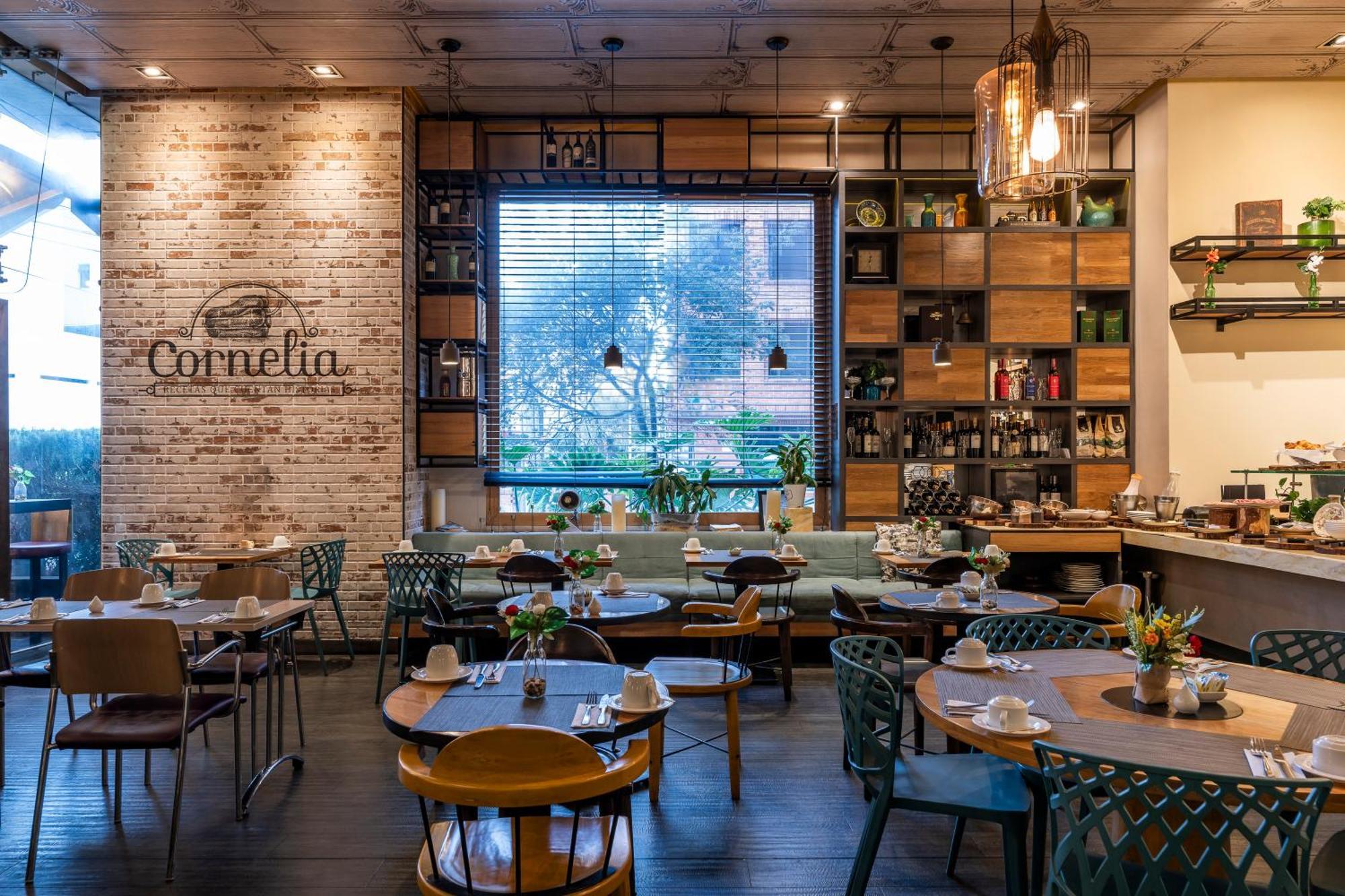 Hotel 100 Luxury Suites By Preferred Bogota Bagian luar foto Cornelia restaurant