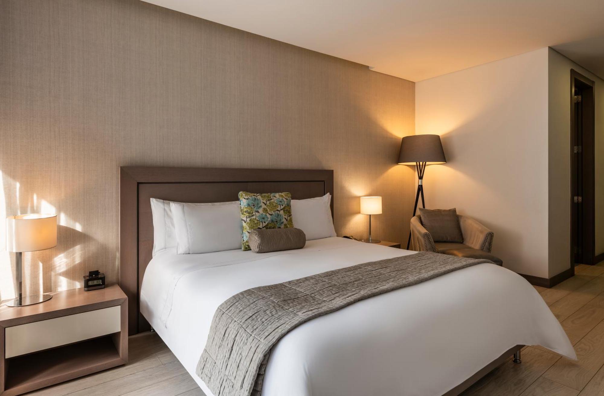 Hotel 100 Luxury Suites By Preferred Bogota Bagian luar foto